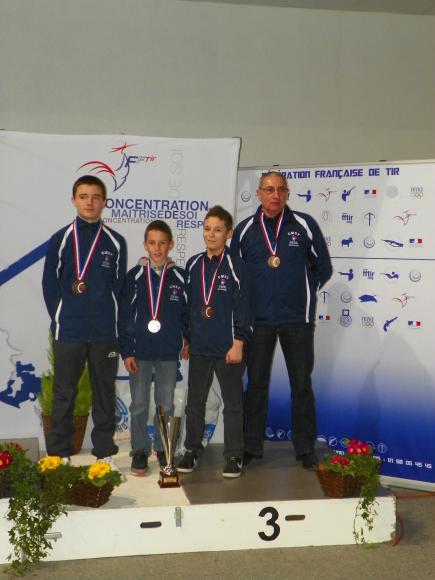 MEDAILLE BRONZE AU CHAMPIONNAT DE FRANCE DES CLUBS 2013.JPG